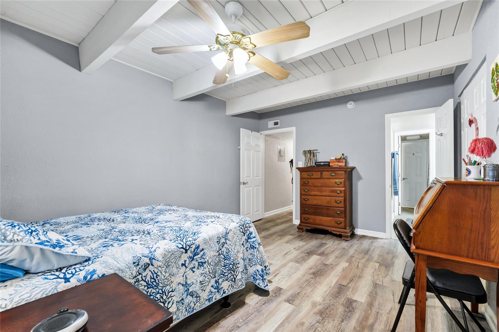 Image 13 of 28 For 772 Michigan Street 67