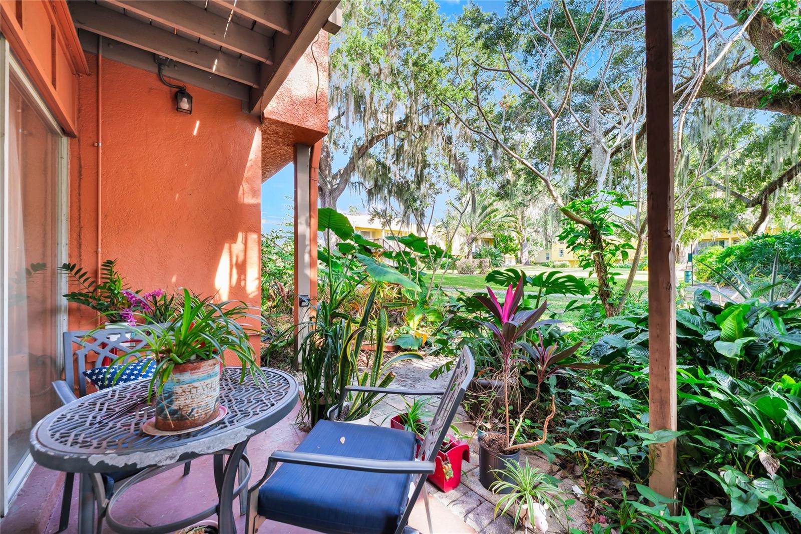 Image 19 of 28 For 772 Michigan Street 67