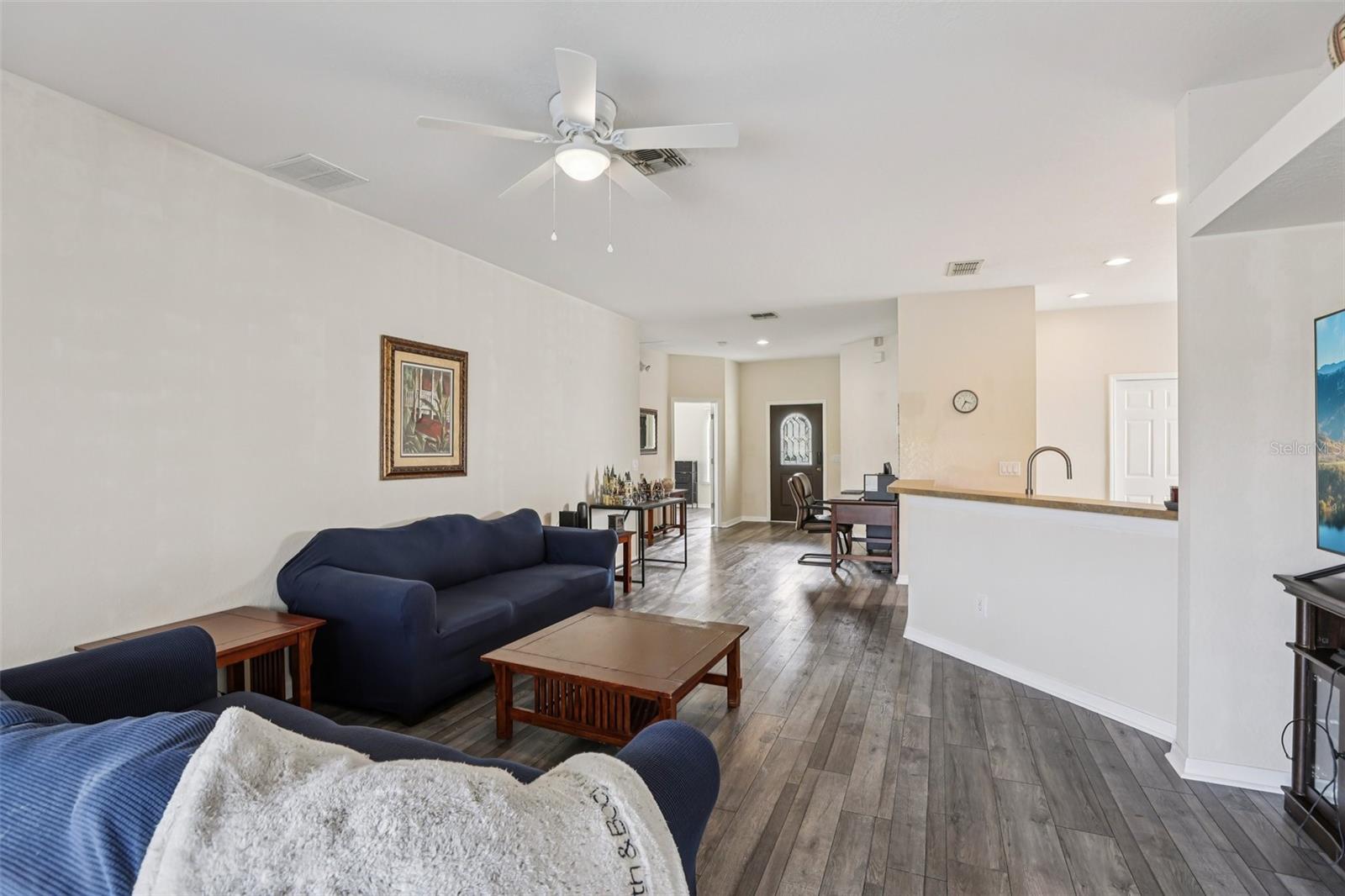 Image 12 of 38 For 328 Summer Place Loop