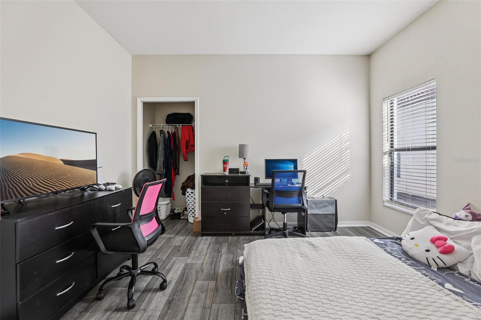 Image 24 of 38 For 328 Summer Place Loop