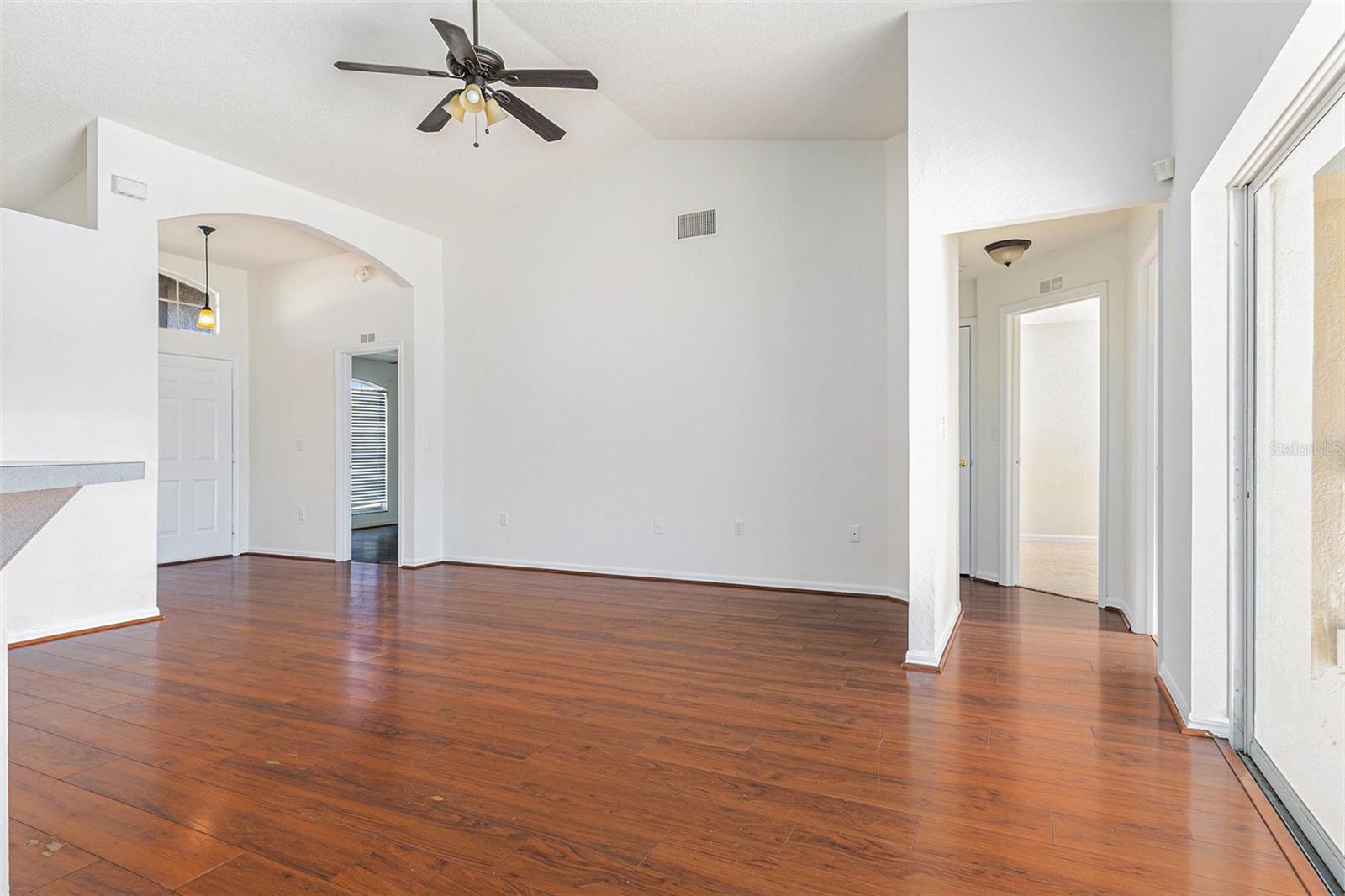 Image 6 of 27 For 7182 Summit Drive