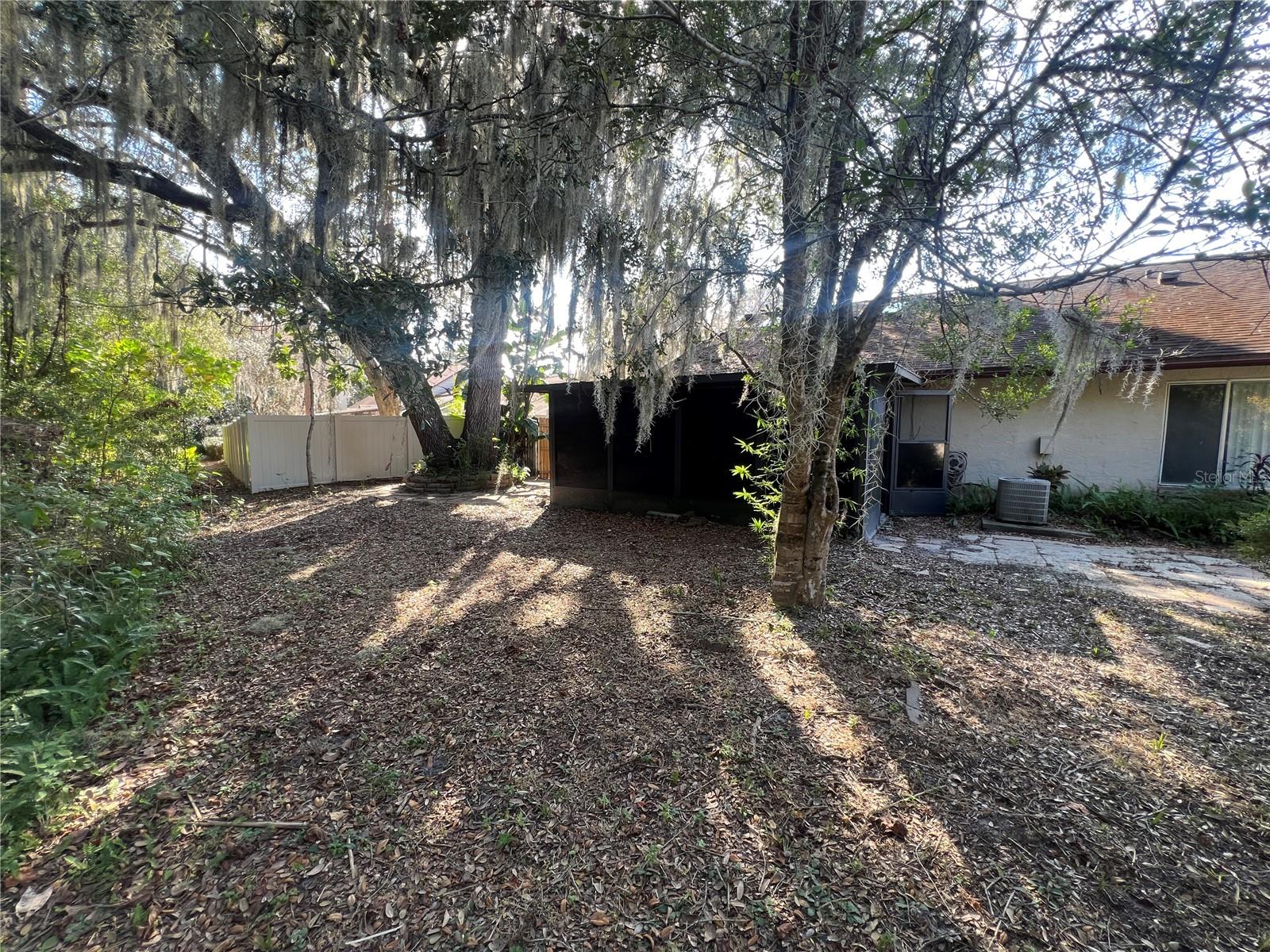 Image 11 of 13 For 124 Clear Lake Circle