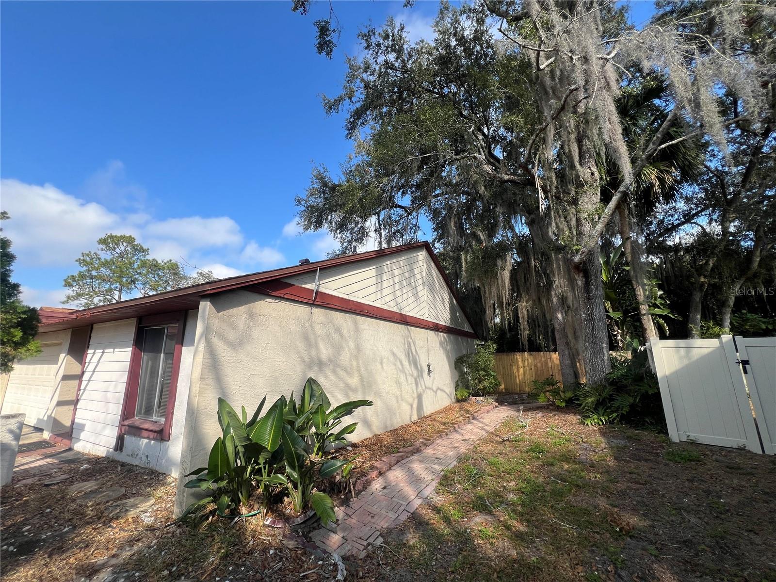 Image 12 of 13 For 124 Clear Lake Circle