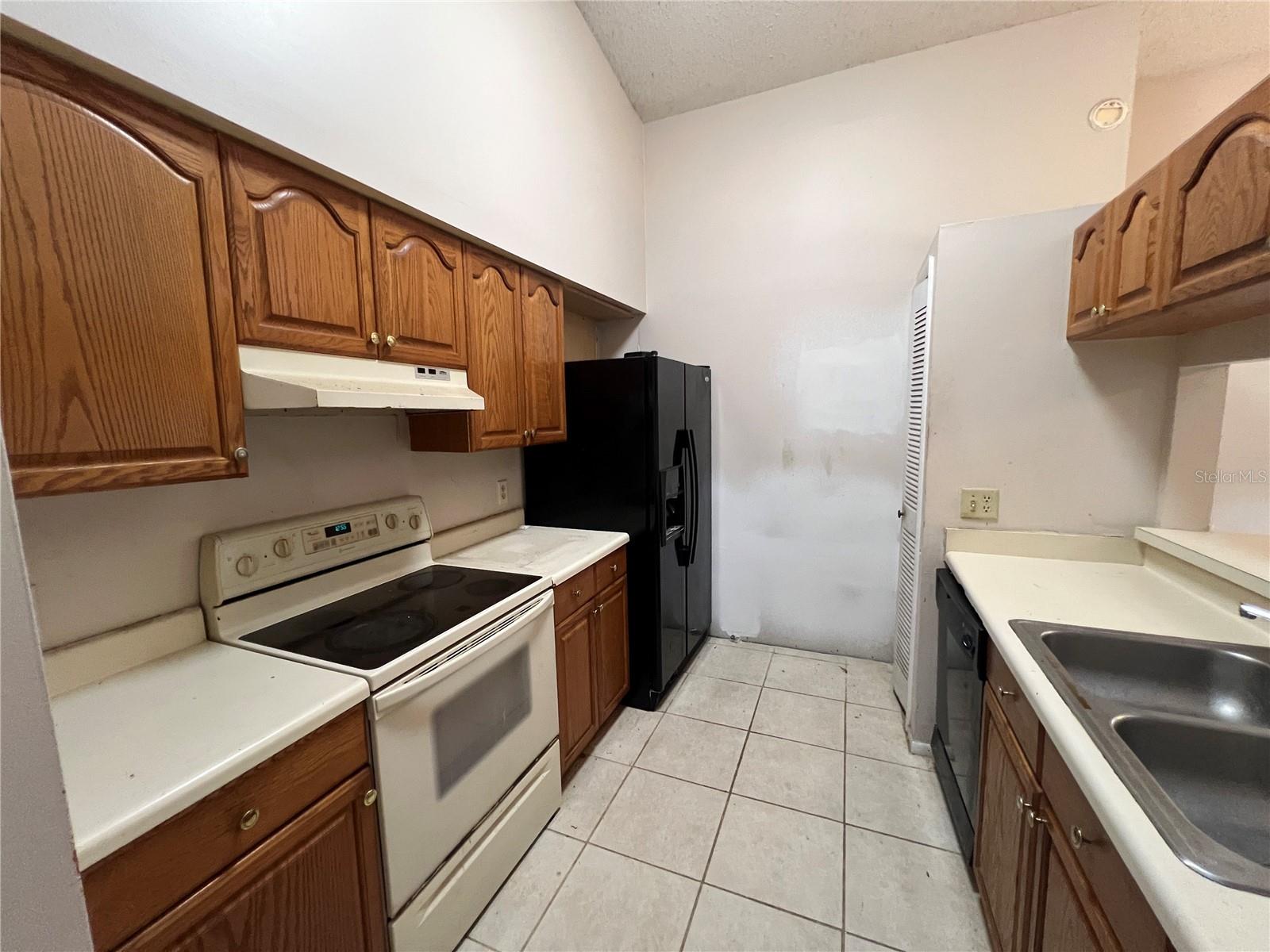 Image 4 of 13 For 124 Clear Lake Circle