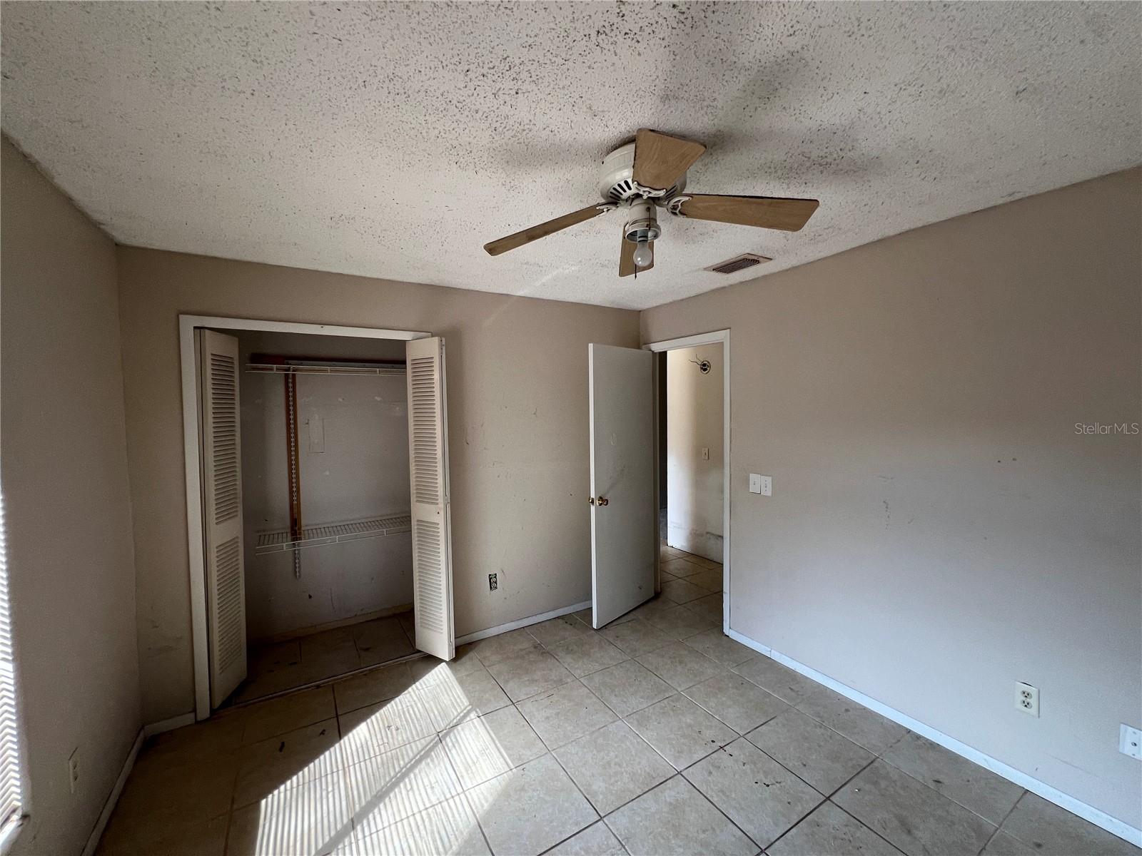 Image 8 of 13 For 124 Clear Lake Circle