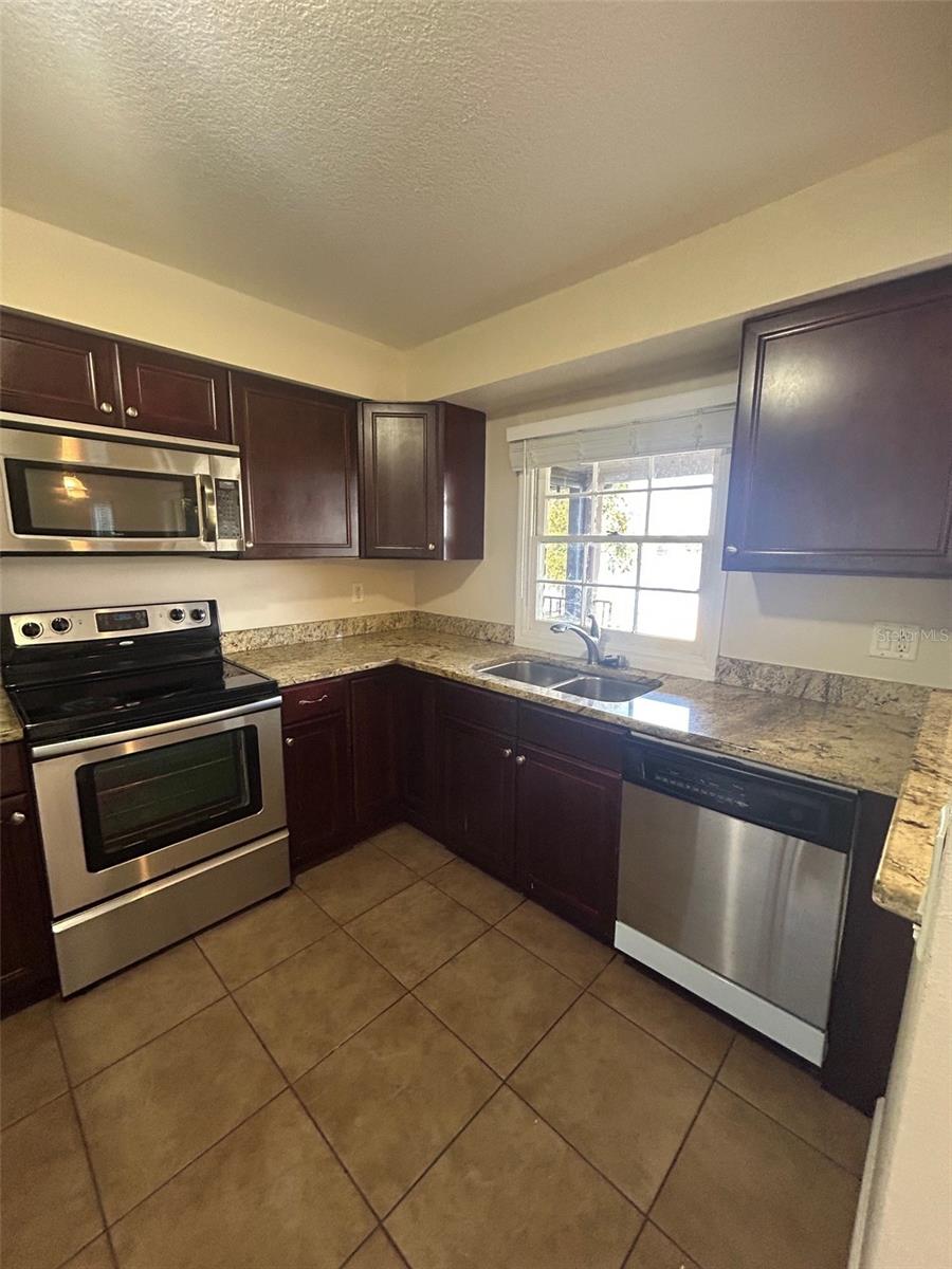 Image 7 of 20 For 624 Georgetown Drive C