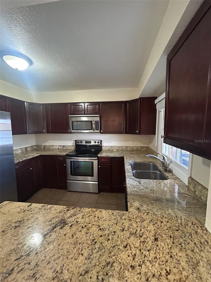 Image 8 of 20 For 624 Georgetown Drive C