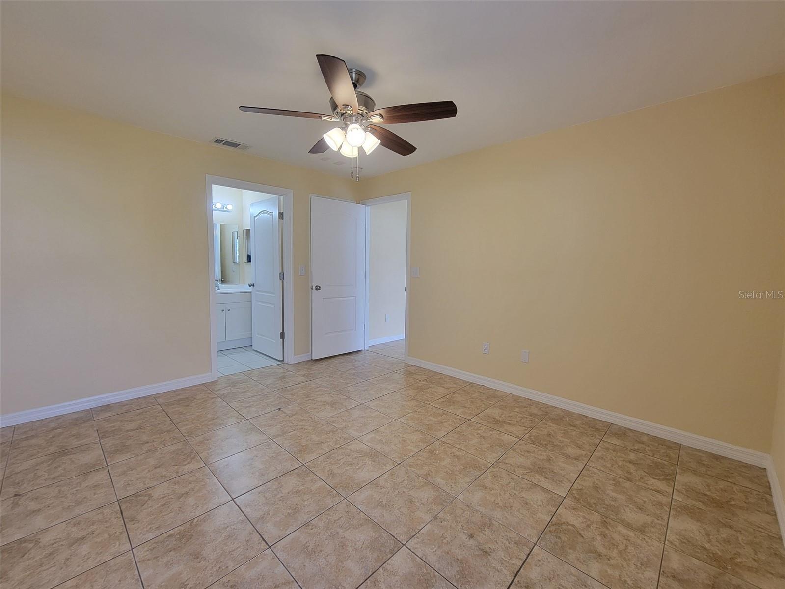 Image 11 of 24 For 709 Platypus Court