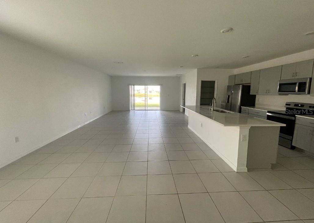 Image 5 of 13 For 225 Aquamarine Lane