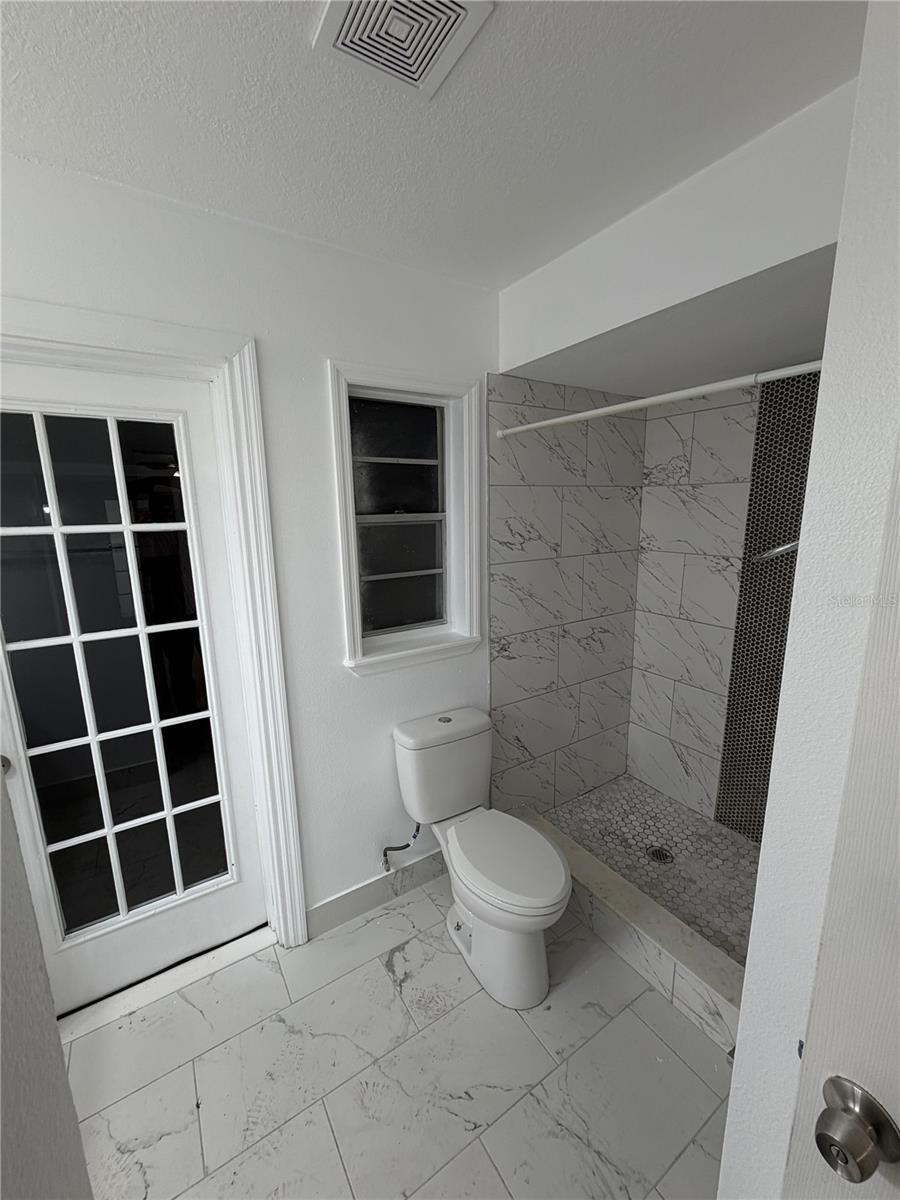 Image 11 of 15 For 7060 Scruboak Lane