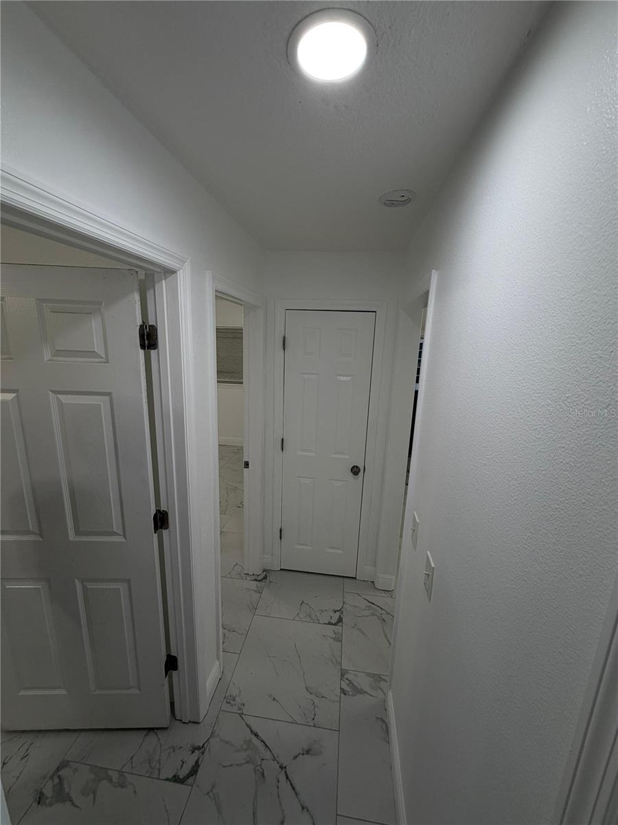 Image 7 of 15 For 7060 Scruboak Lane