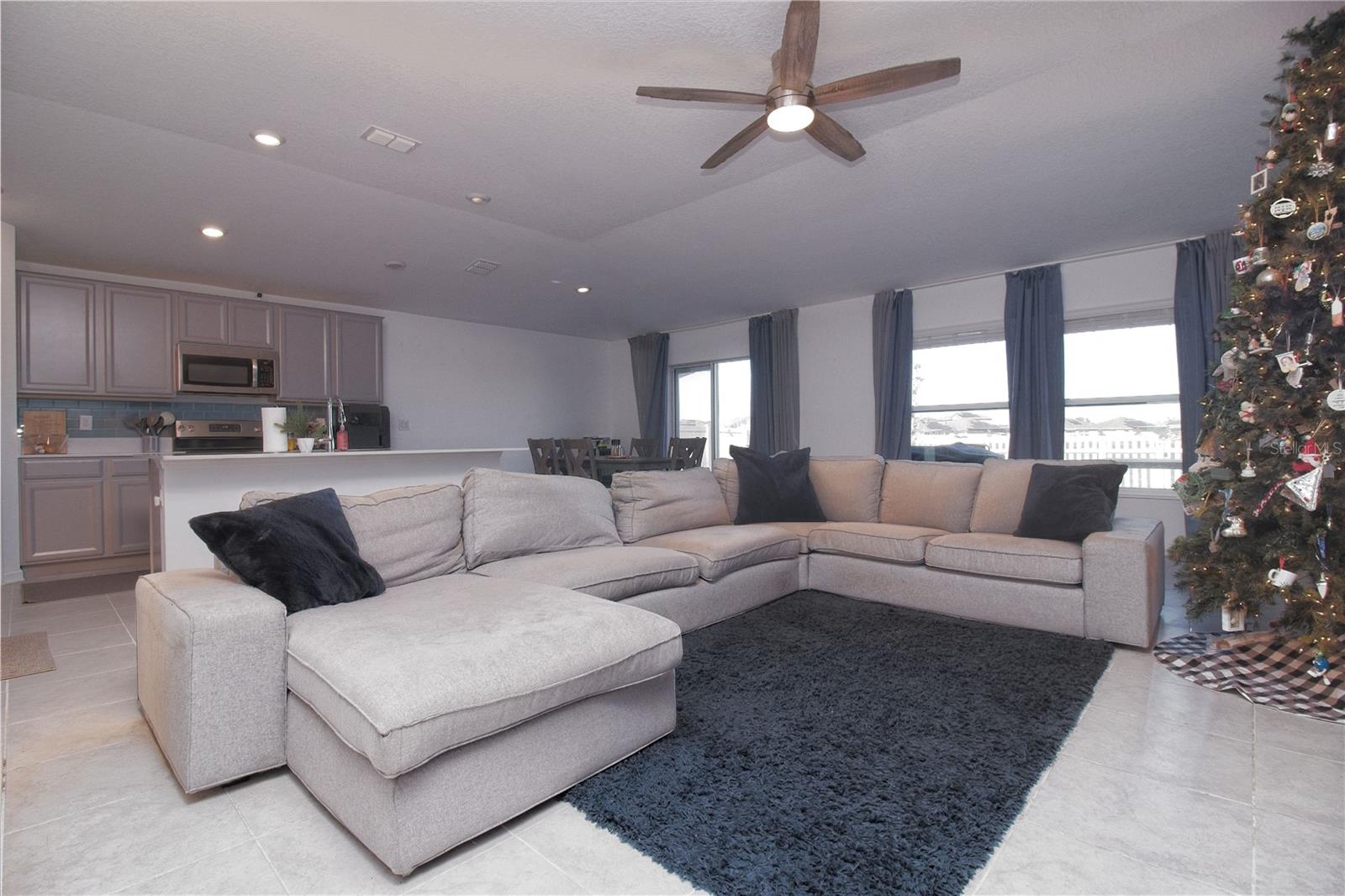 Image 14 of 30 For 148 Pineywoods Street