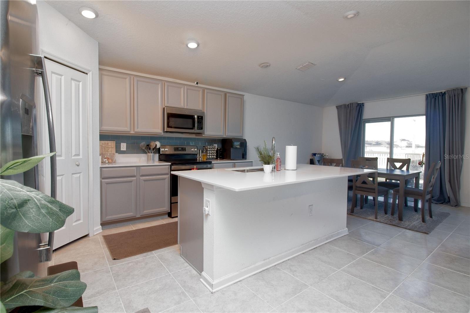 Image 15 of 30 For 148 Pineywoods Street