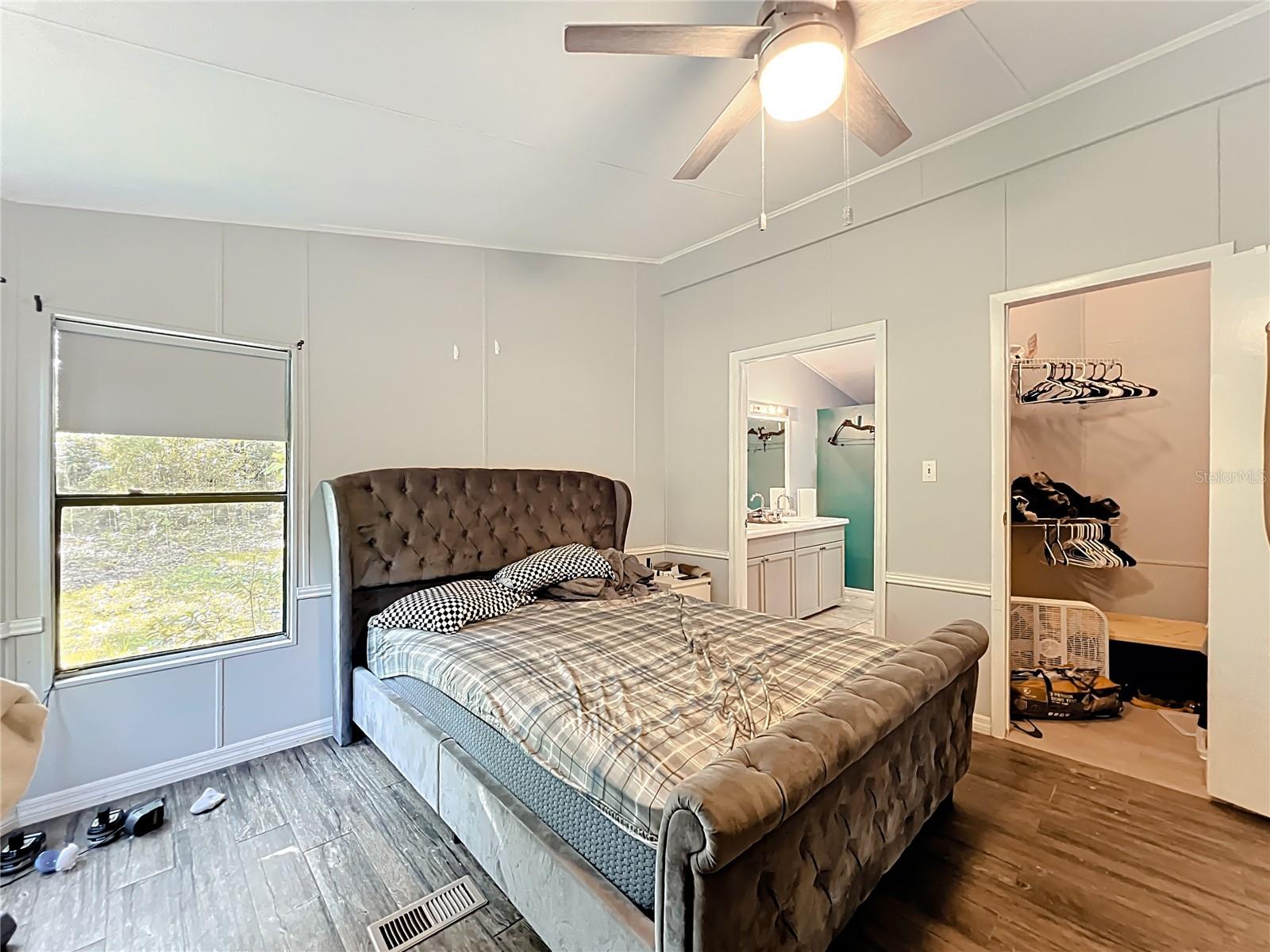 Image 11 of 45 For 11670 37th Lane