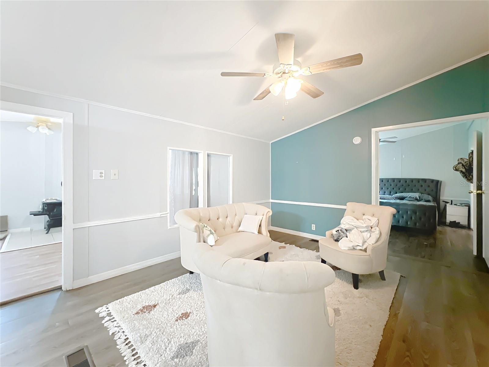 Image 21 of 45 For 11670 37th Lane