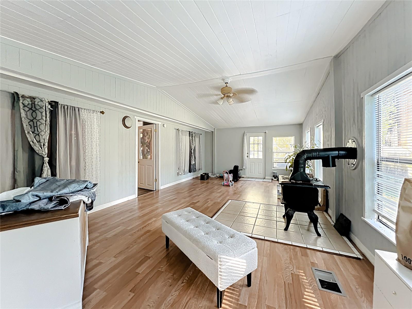 Image 22 of 45 For 11670 37th Lane