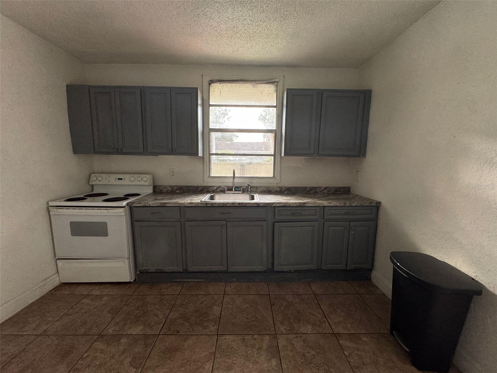 Image 15 of 20 For 638 Columbia