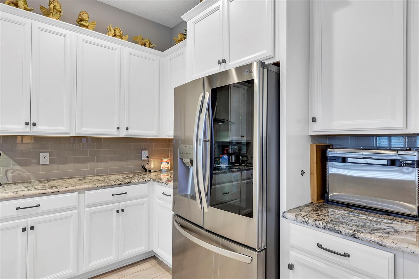 Image 17 of 68 For 665 Brooks Field Drive