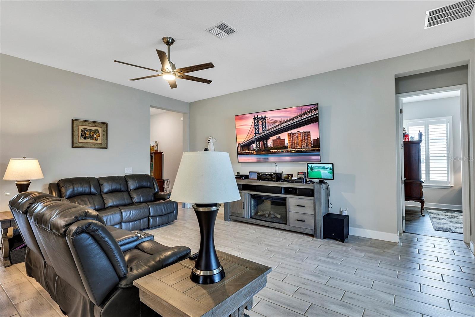 Image 20 of 68 For 665 Brooks Field Drive