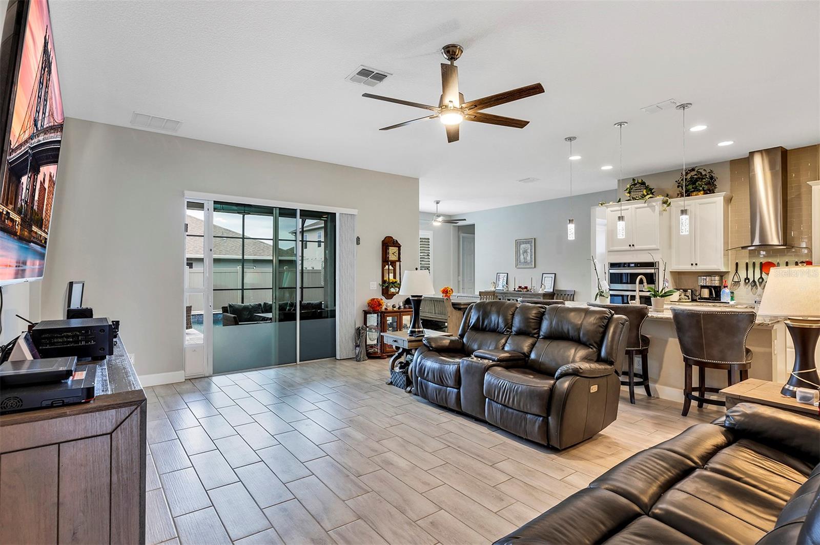 Image 21 of 68 For 665 Brooks Field Drive