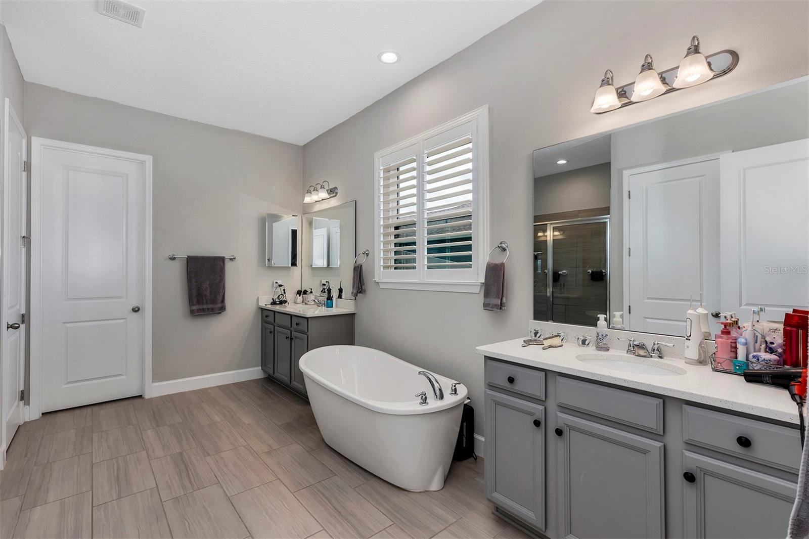 Image 26 of 68 For 665 Brooks Field Drive