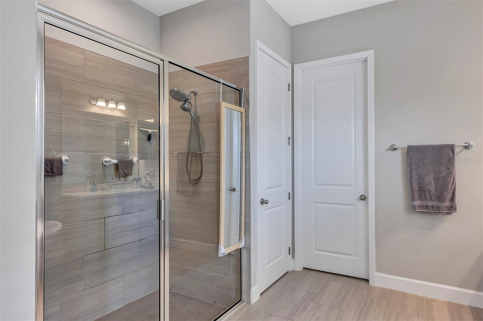 Image 27 of 68 For 665 Brooks Field Drive