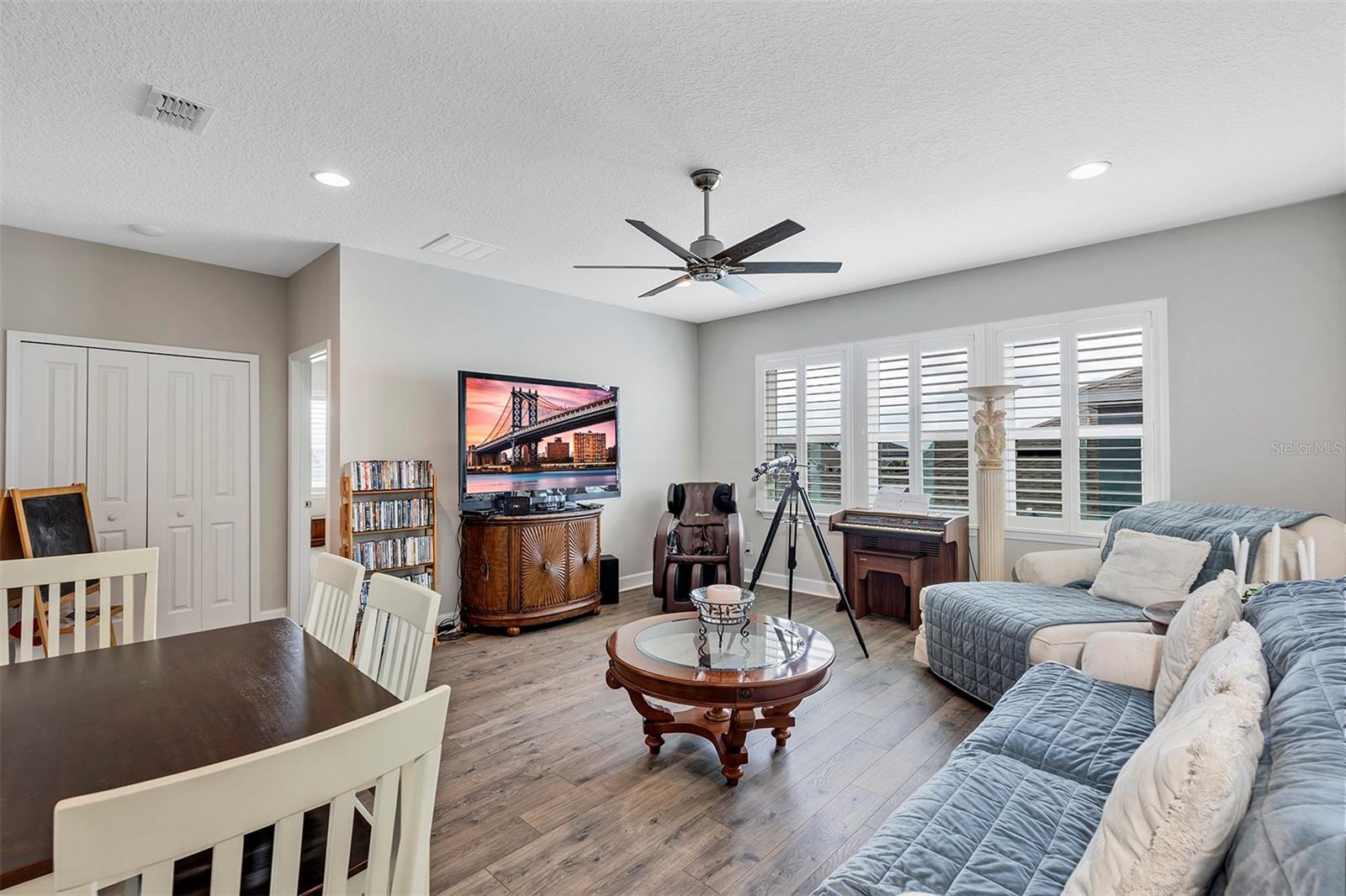 Image 29 of 68 For 665 Brooks Field Drive