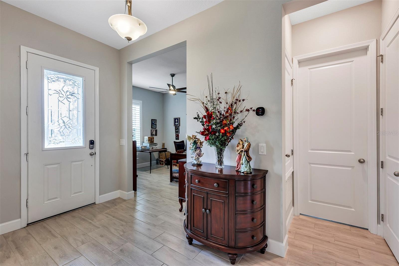 Image 8 of 68 For 665 Brooks Field Drive