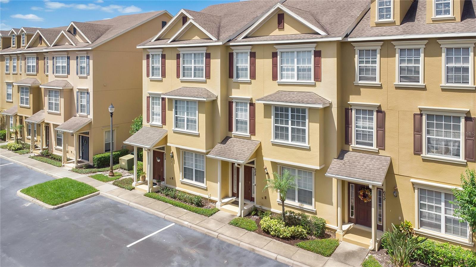 Image 4 of 36 For 628 Pensacola Lane