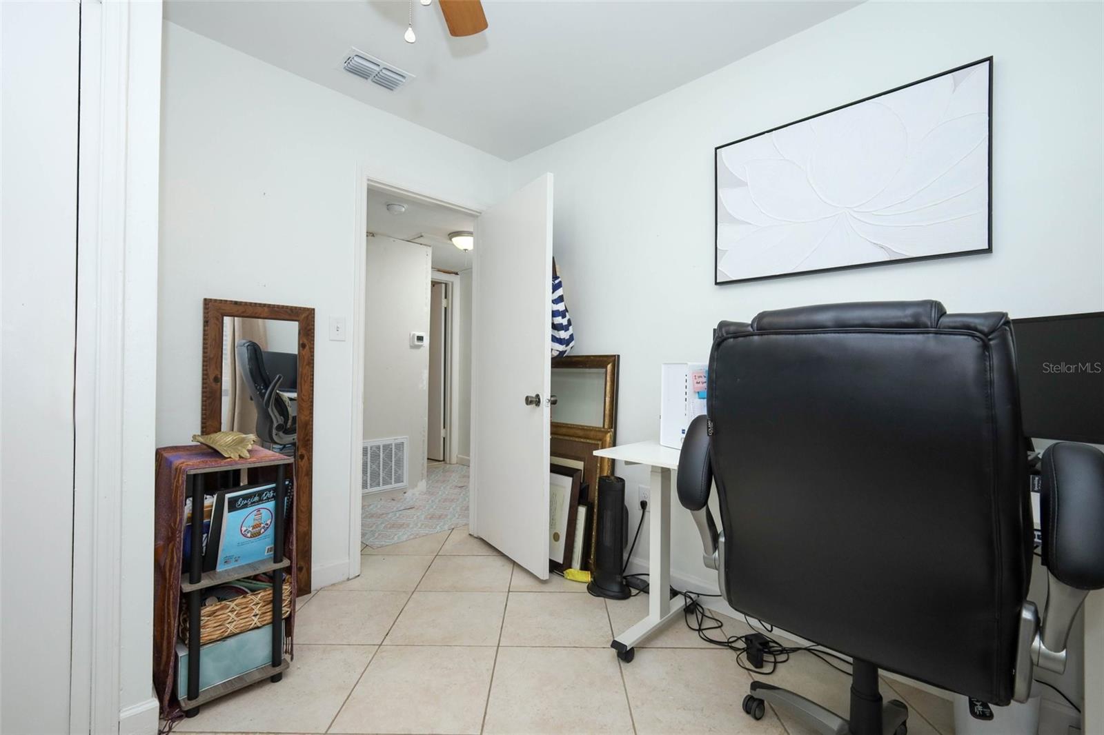 Image 12 of 14 For 410 Crystal Lake Street