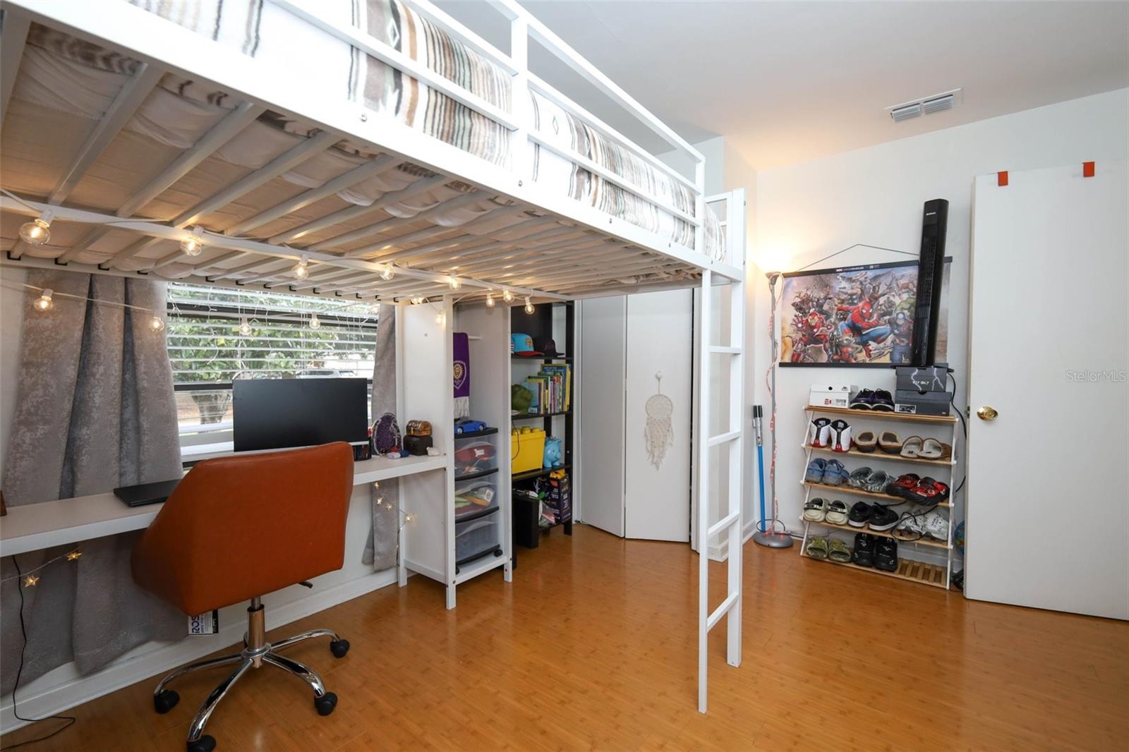 Image 14 of 14 For 410 Crystal Lake Street