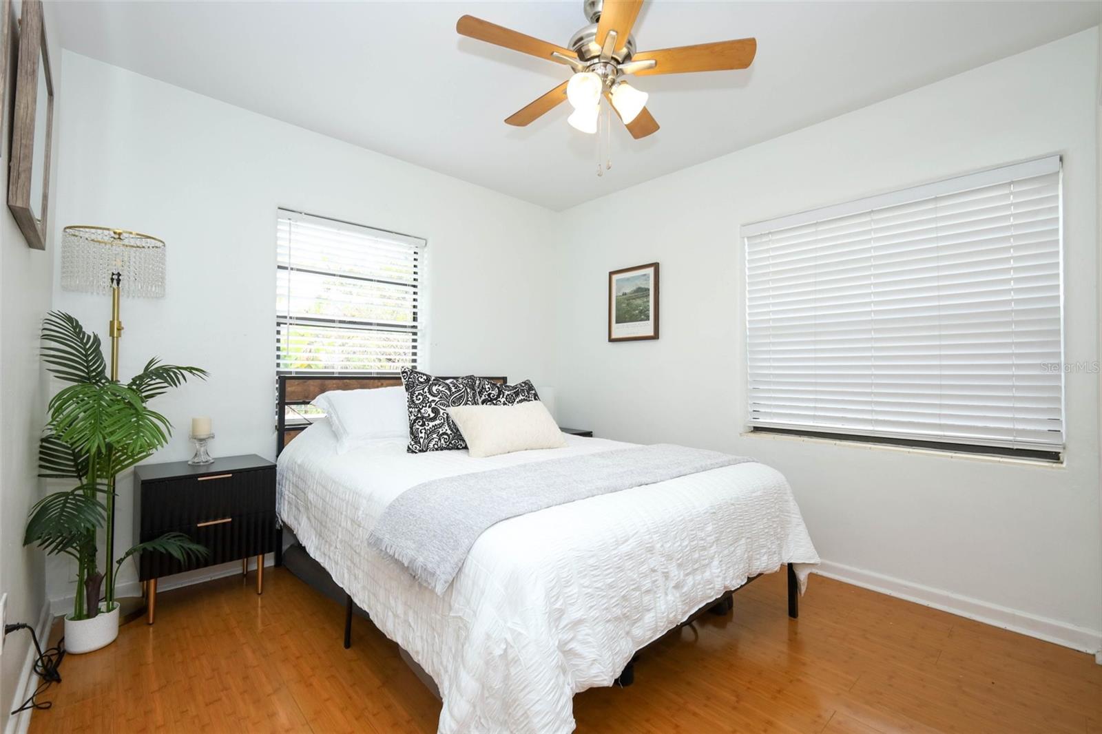 Image 8 of 14 For 410 Crystal Lake Street