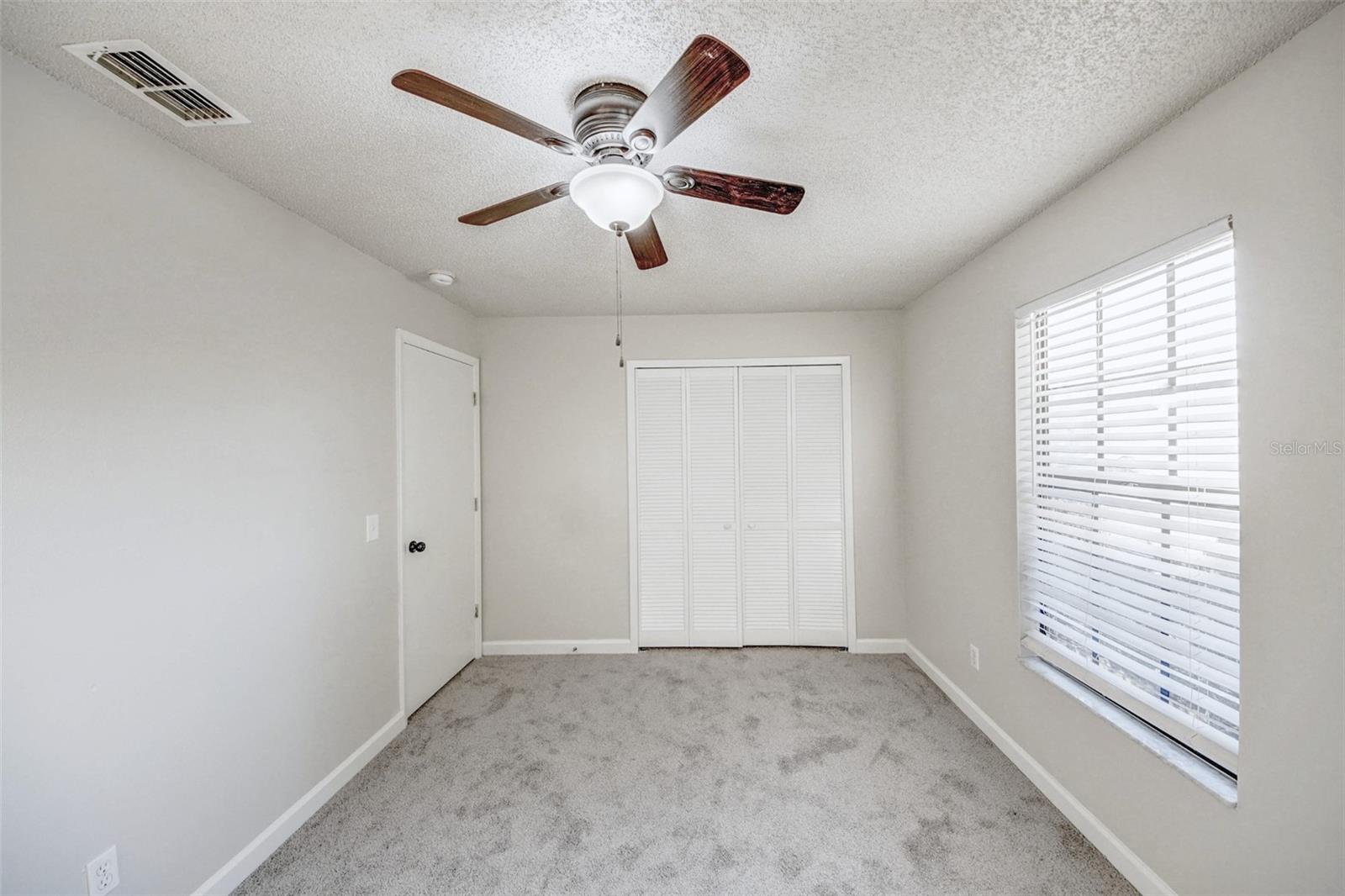 Image 17 of 35 For 1431 Quintara Avenue