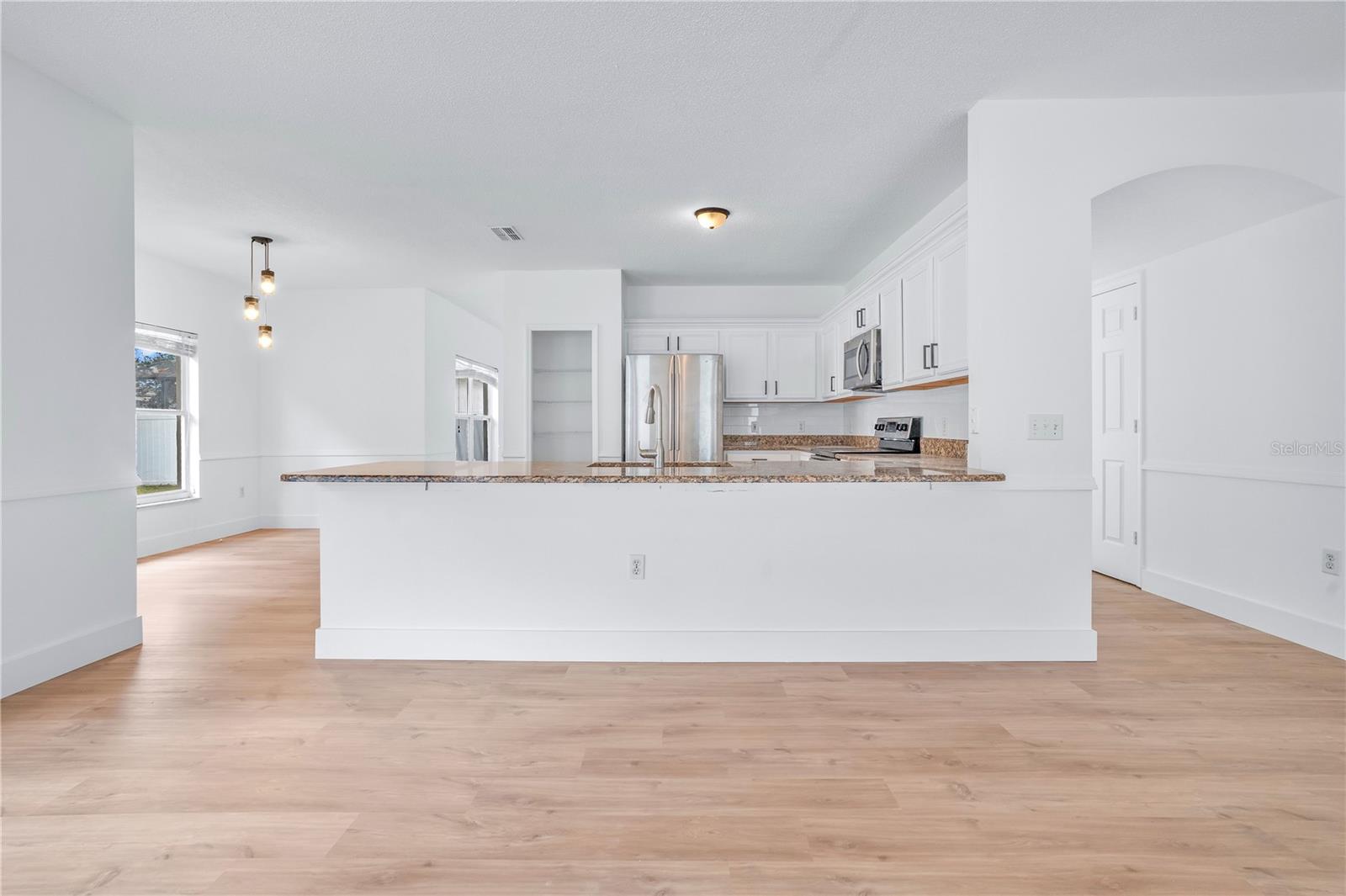 Image 12 of 38 For 444 Acacia Tree Way