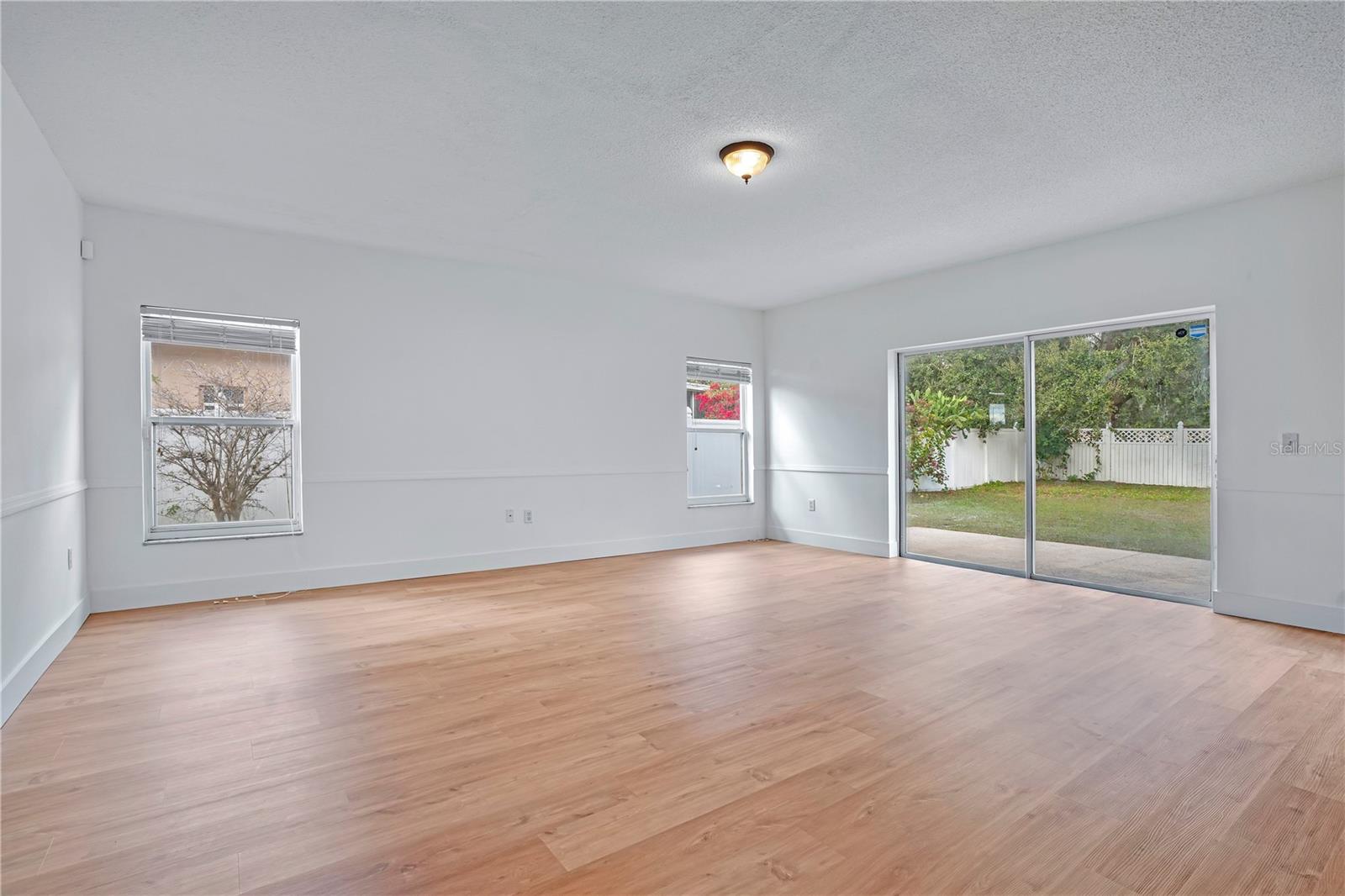 Image 15 of 38 For 444 Acacia Tree Way