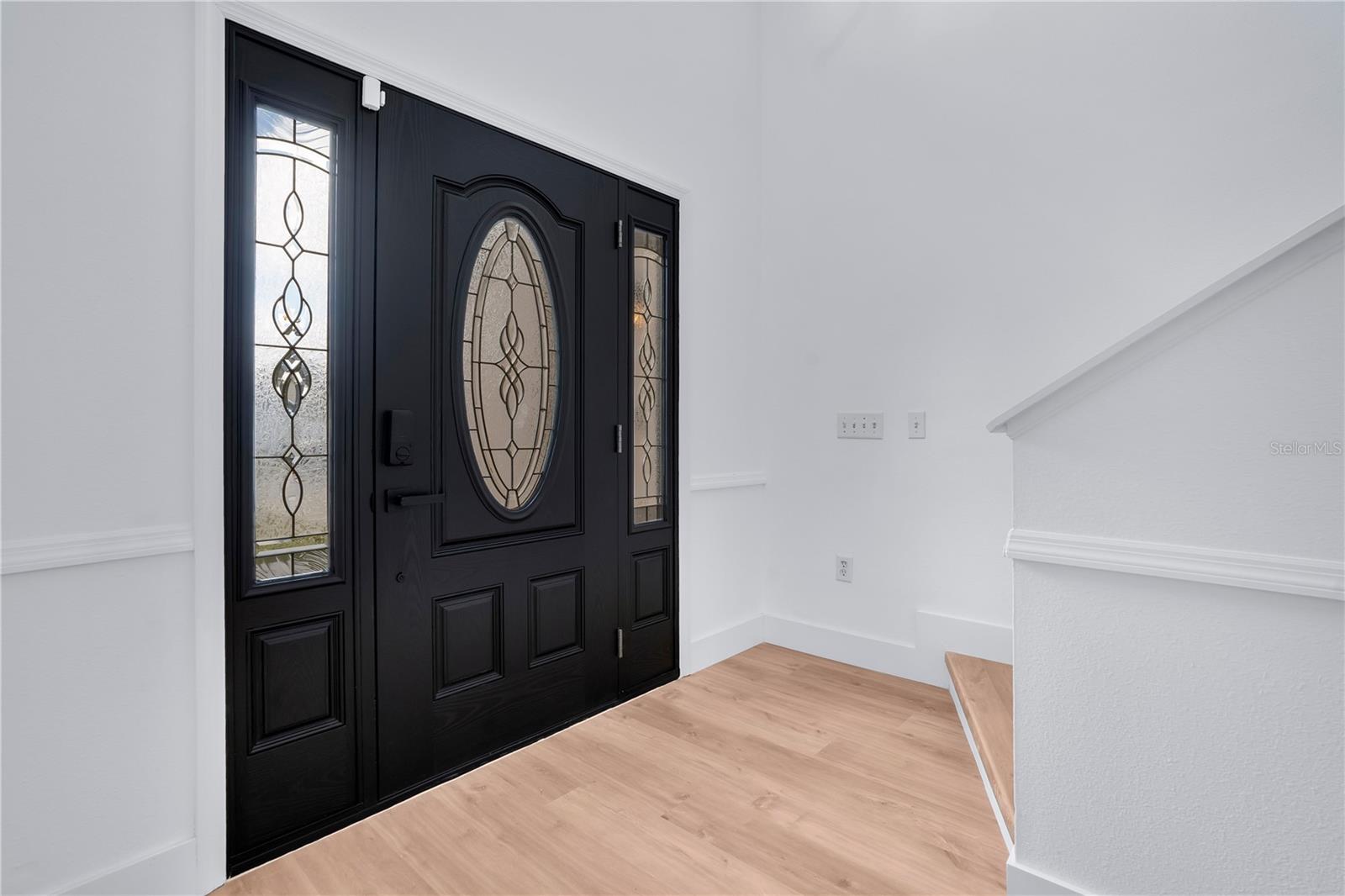 Image 3 of 38 For 444 Acacia Tree Way