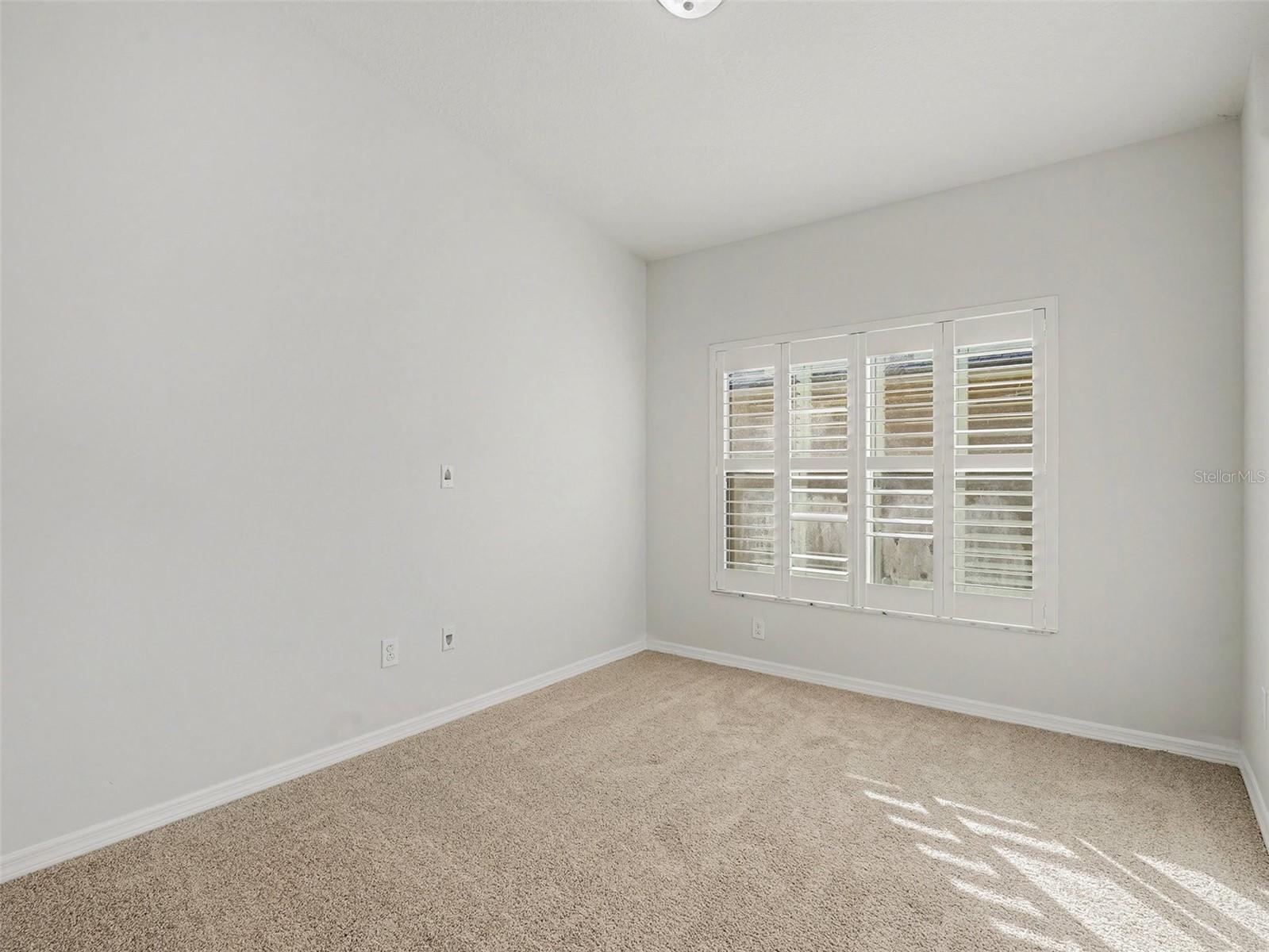 Listing photo id 19 for 11409 Flora Springs Drive