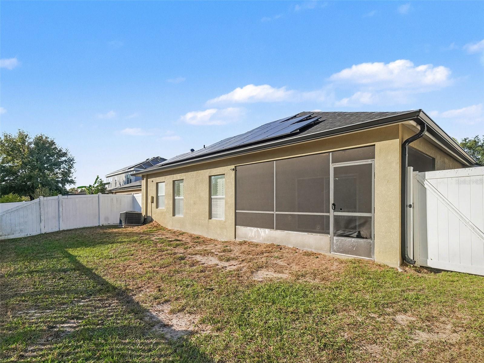 Listing photo id 24 for 11409 Flora Springs Drive