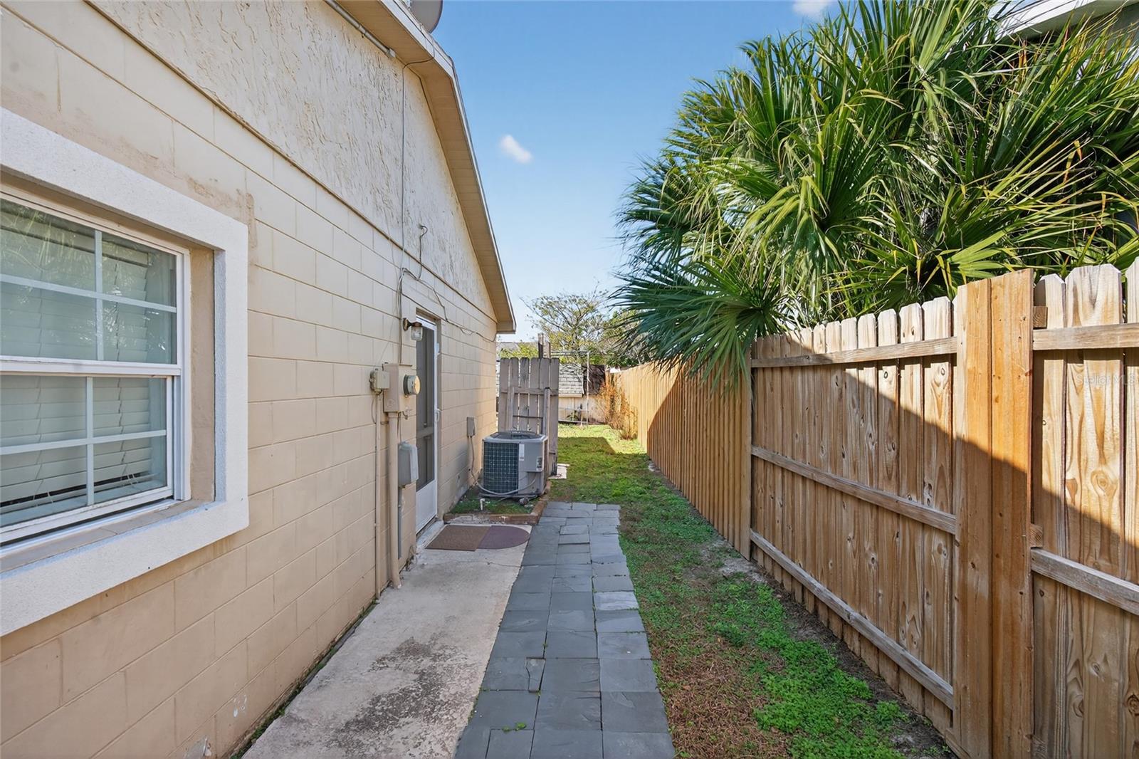 Image 14 of 38 For 5438 Snowflake Court