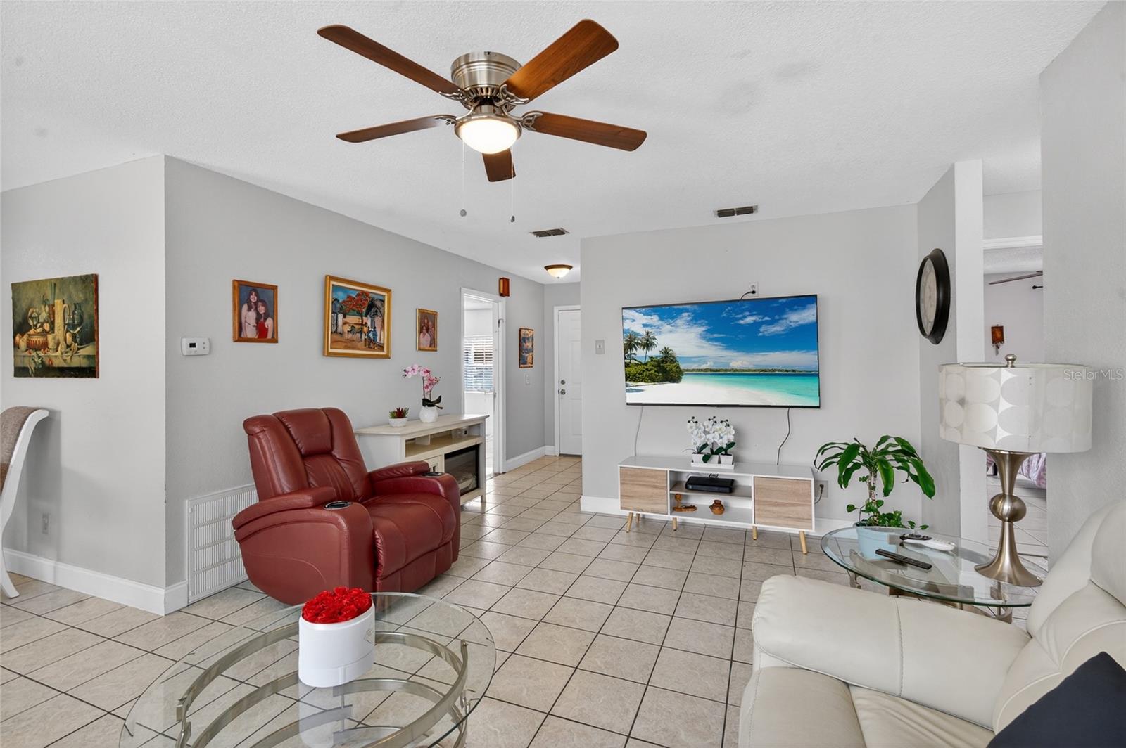 Image 23 of 38 For 5438 Snowflake Court