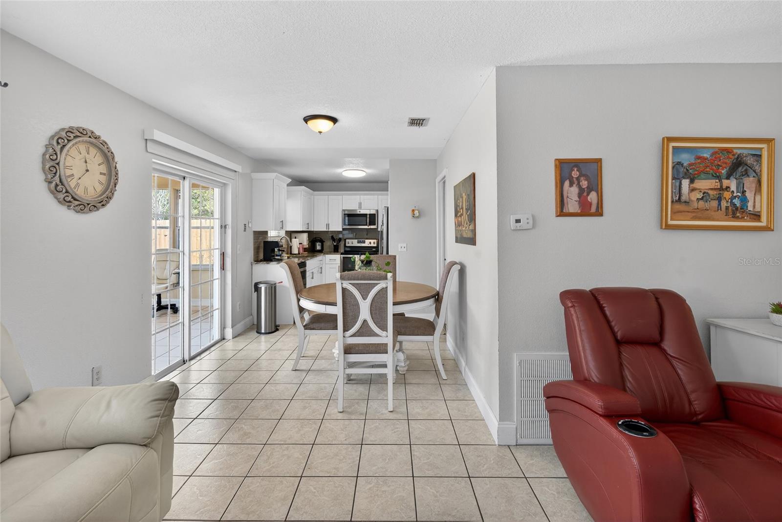 Image 25 of 38 For 5438 Snowflake Court