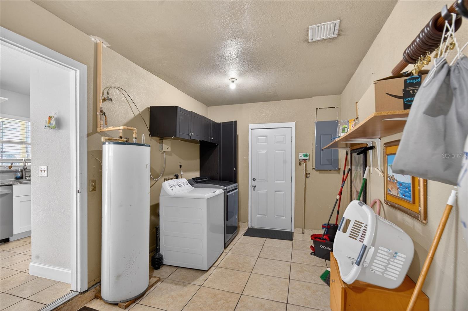 Image 27 of 38 For 5438 Snowflake Court