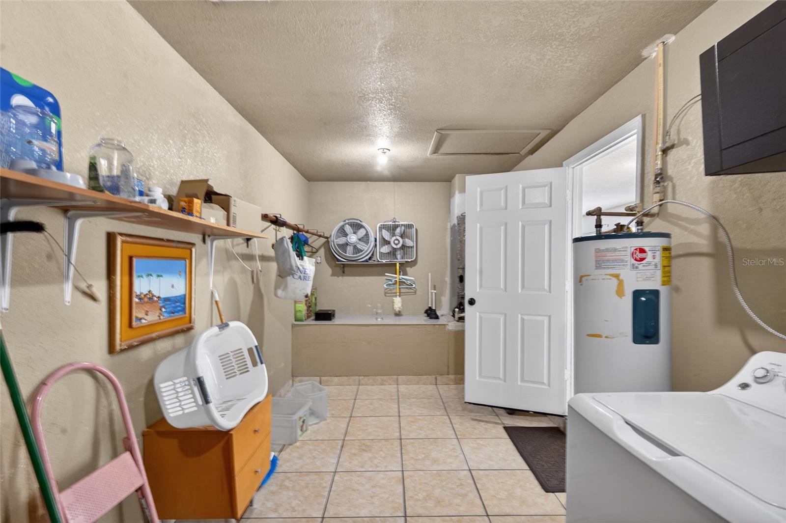 Image 28 of 38 For 5438 Snowflake Court