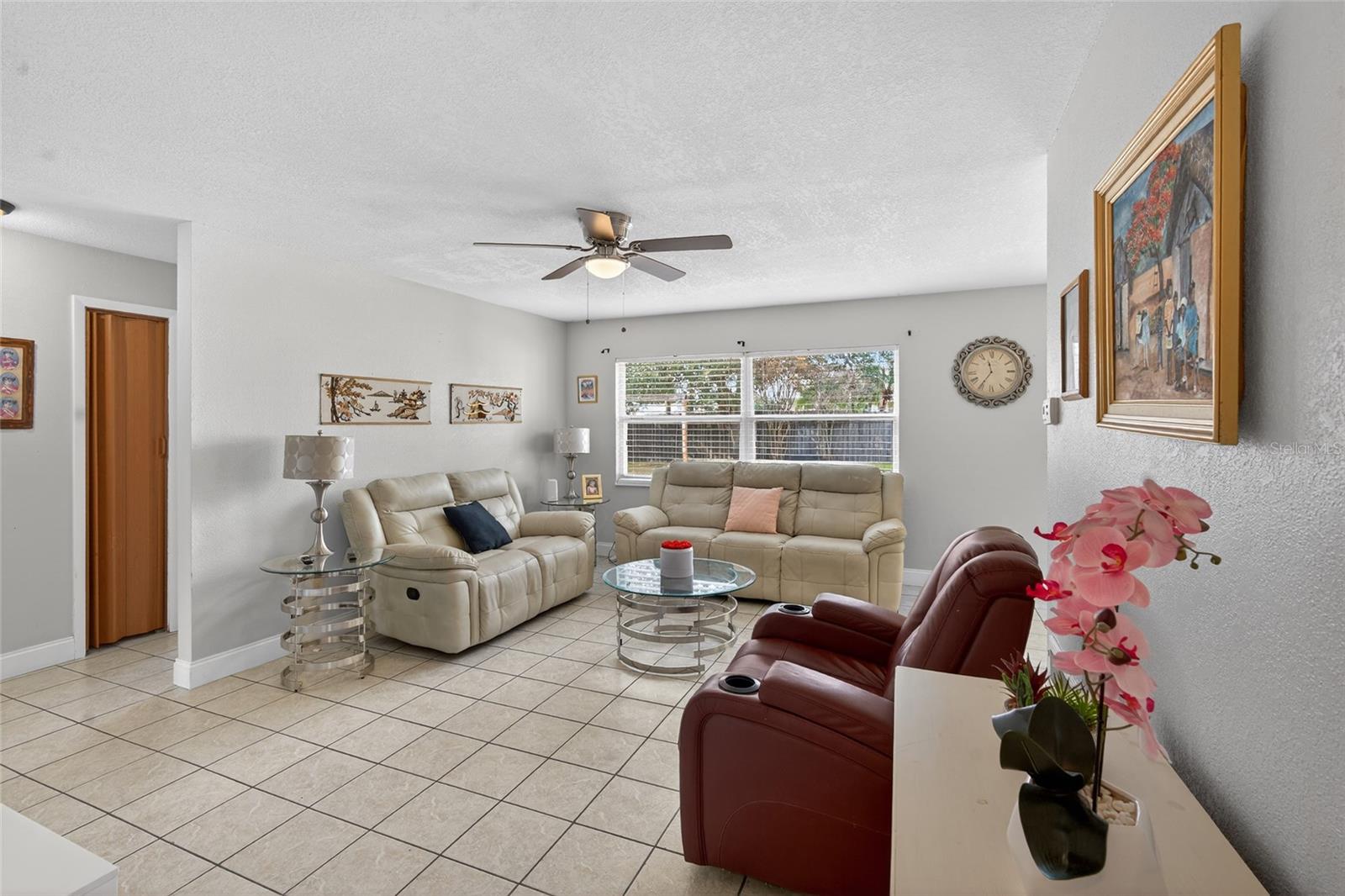 Image 3 of 38 For 5438 Snowflake Court