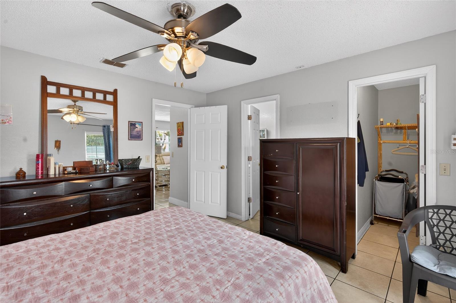 Image 34 of 38 For 5438 Snowflake Court