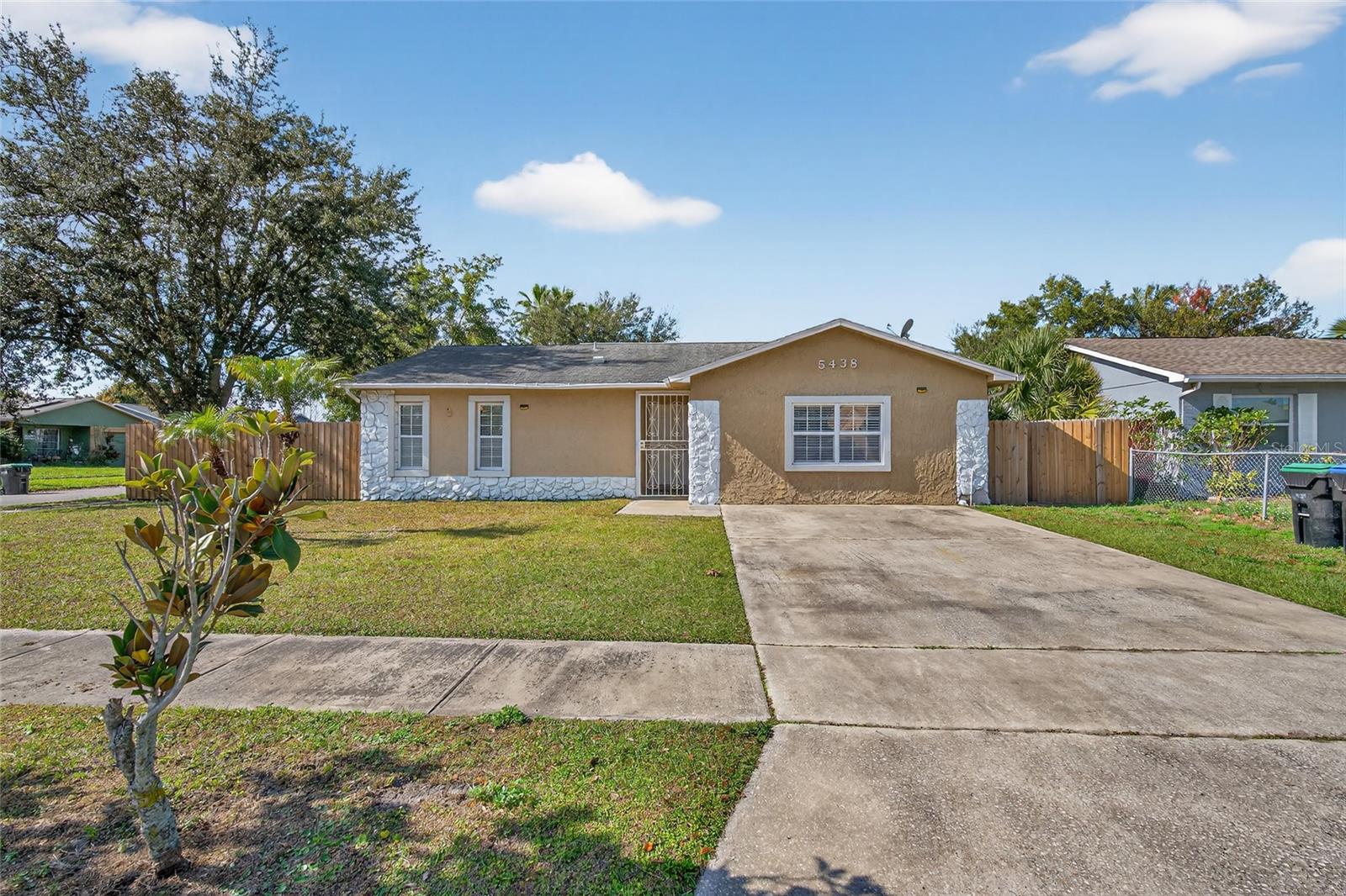 Image 8 of 38 For 5438 Snowflake Court