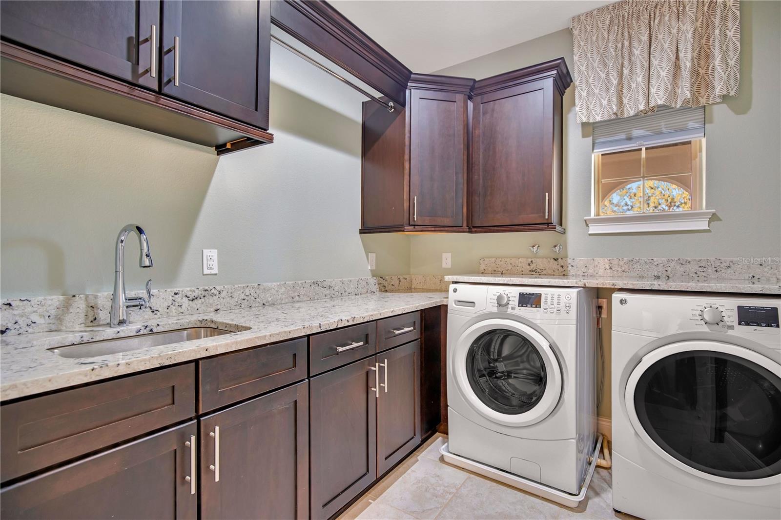 Image 40 of 52 For 606 Canopy Estates Drive