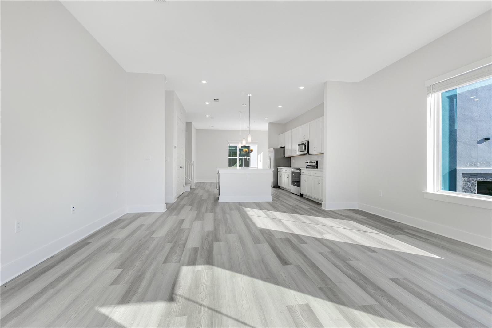 Image 13 of 36 For 320 Center Lake Lane