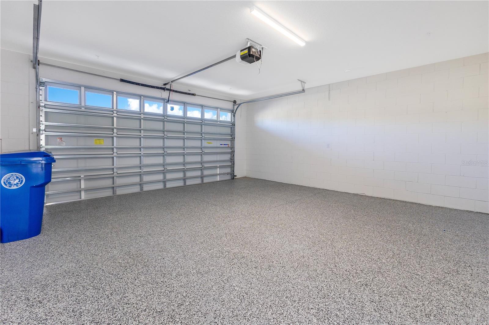 Image 26 of 36 For 320 Center Lake Lane