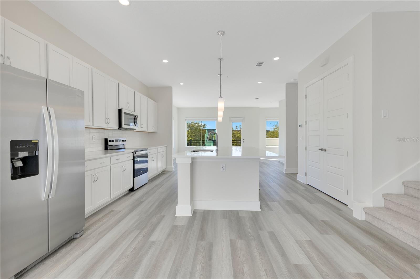 Image 8 of 36 For 320 Center Lake Lane